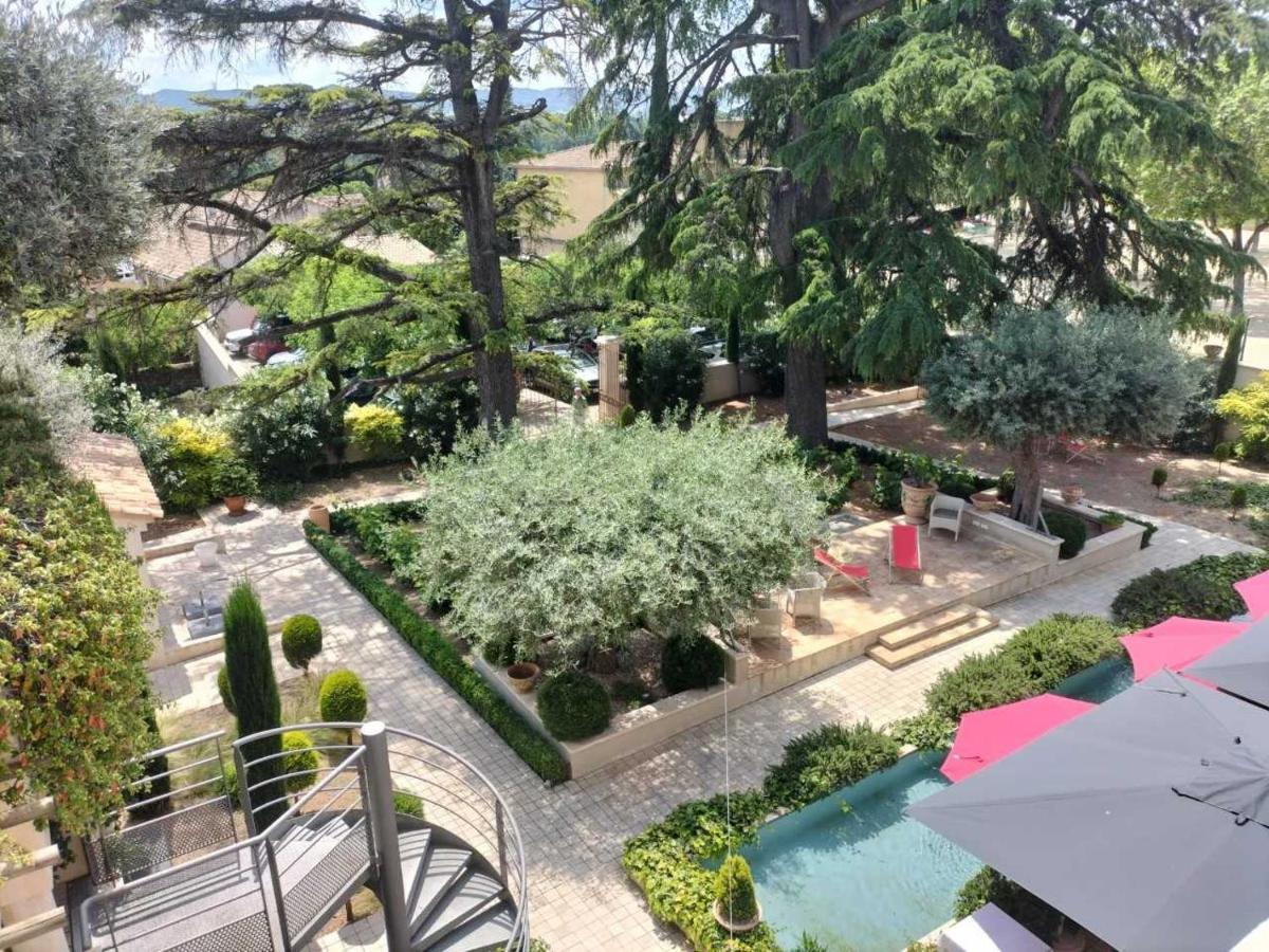 Boutique Hotel La Villa Montesquieu Laudun Exterior foto
