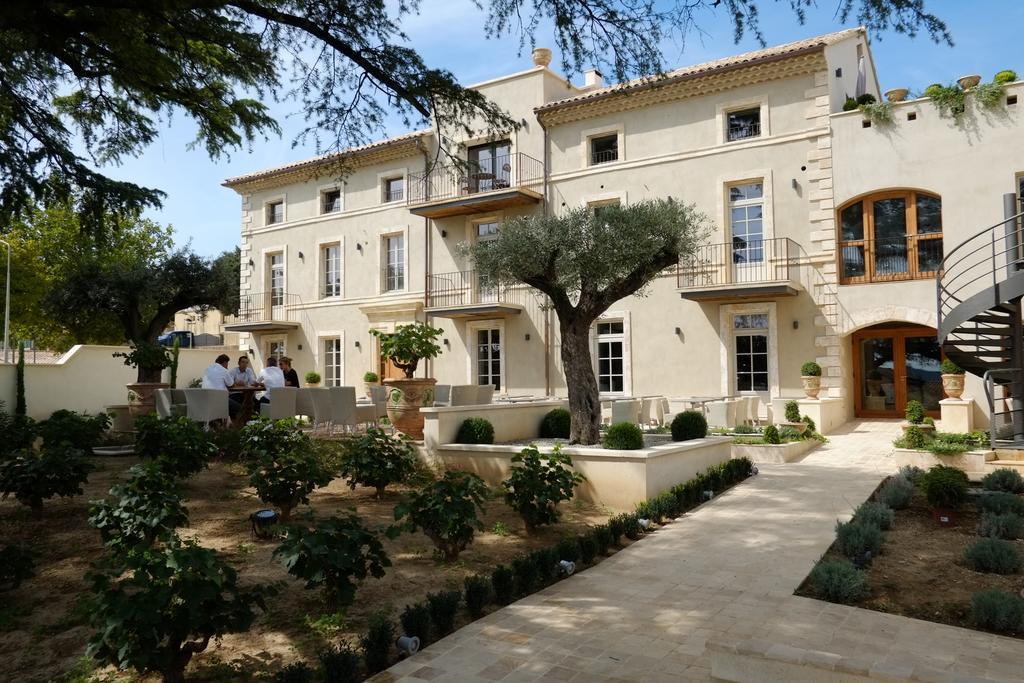 Boutique Hotel La Villa Montesquieu Laudun Exterior foto