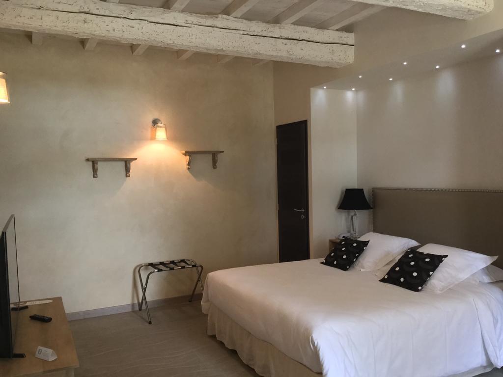 Boutique Hotel La Villa Montesquieu Laudun Exterior foto